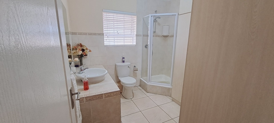  Bedroom Property for Sale in Windsor Park Eastern Cape